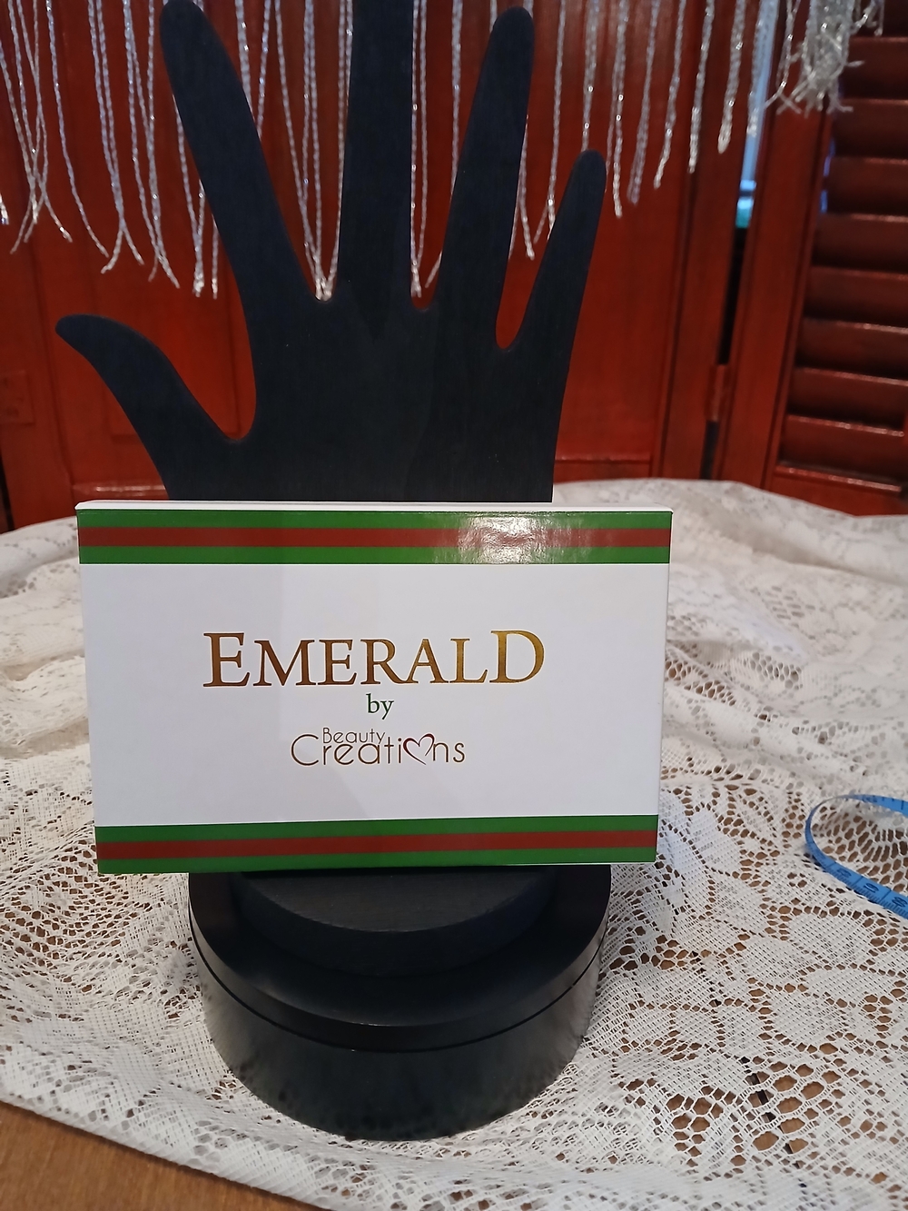 Emerald by Beauty Creations Eyeshadow Palette - Green Accent